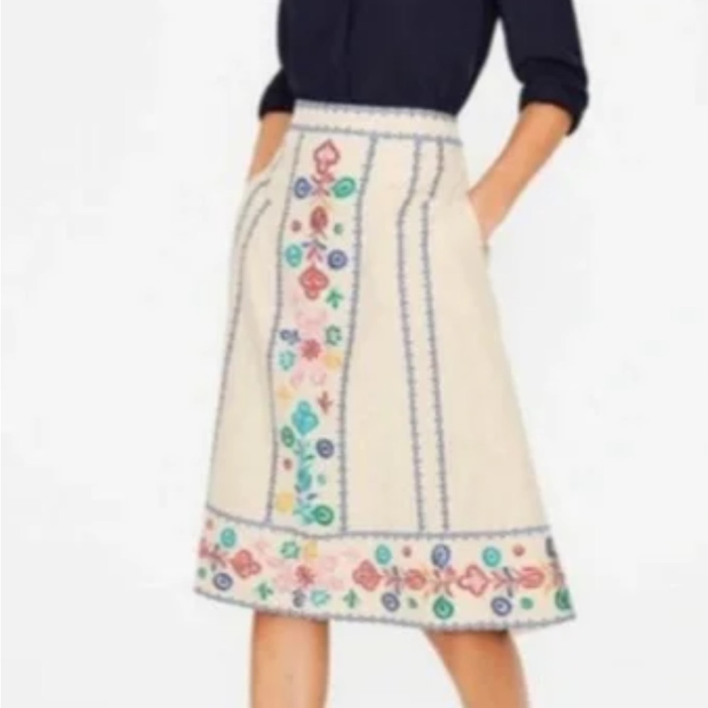 Floral Embroidered Cream Skirt